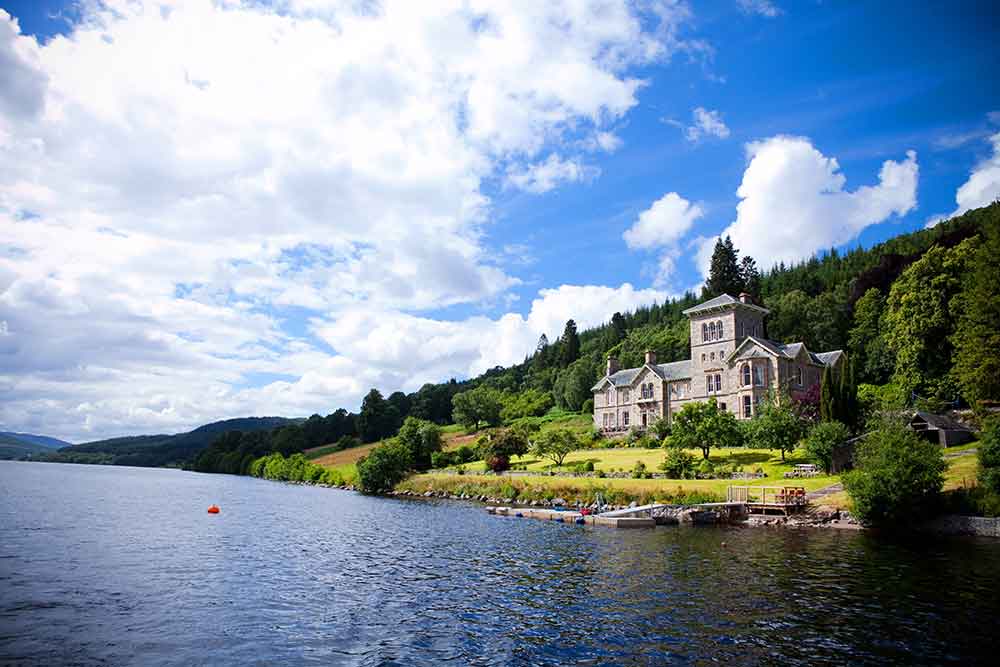 Port an Eilan Spectacular lochside location,